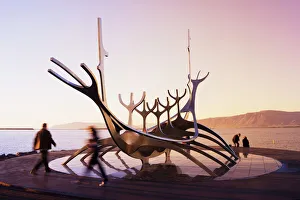 Iceland, Reykjavik, Solfar (Sun Voyager), iconic stainless-steel modern sculpture representing a Viking longboat by Jon Iceland, Reykjavik, Solfar (Sun Voyager), iconic stainless-steel modern sculpture representing a Viking longboat by Jon