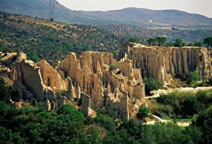 Ille-sur-Tete, Les Orgues, Pyrenees-Orientales, Languedoc-Roussillon, France, Europe Ille-sur-Tete, Les Orgues, Pyrenees-Orientales, Languedoc-Roussillon, France, Europe