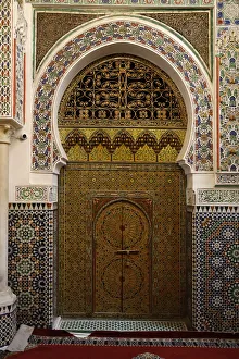 Interior of Zawiya of Moulay Idriss II, Old Medina (Fes el-Bali) Interior of Zawiya of Moulay Idriss II, Old Medina (Fes el-Bali)