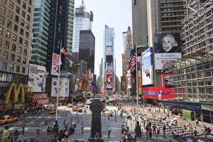 Images Dated 25th May 2009: Times Square Print, Manhattan Skyline