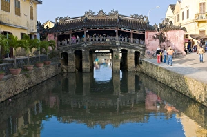 Japanese covered bridge, Hoi An, UNESCO World Heritage Site, Vietnam, Indochina Japanese covered bridge, Hoi An, UNESCO World Heritage Site, Vietnam, Indochina