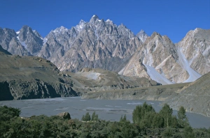 Asian Mountain Range Prints: The Khunjerbad Pass