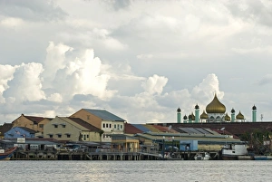 Kuching old quarter skyline with Jalan Masjid minarets, from the Kuching River Kuching old quarter skyline with Jalan Masjid minarets, from the Kuching River