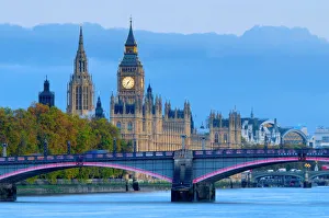 Lambeth Bridge and Houses of Parliament, UNESCO World Heritage Site, London Lambeth Bridge and Houses of Parliament, UNESCO World Heritage Site, London