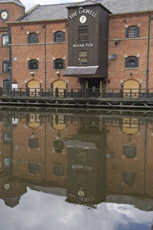 The Leeds and Liverpool Canal at Wigan Pier, as in the book by George Orwell The Leeds and Liverpool Canal at Wigan Pier, as in the book by George Orwell