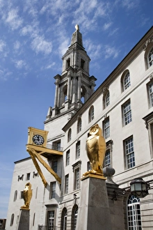 Leeds Owls and Civic Hall, Leeds, West Yorkshire, Yorkshire, England, United Kingdom, Europe Leeds Owls and Civic Hall, Leeds, West Yorkshire, Yorkshire, England, United Kingdom, Europe
