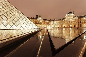 The Louvre and Pyramid, Paris, Ile de France, France, Europe The Louvre and Pyramid, Paris, Ile de France, France, Europe