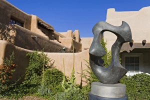 Migration sculptureby Allan Houser outside the Museum of Art, Santa Fe, New Mexico Migration sculptureby Allan Houser outside the Museum of Art, Santa Fe, New Mexico