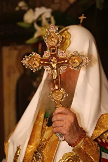Moscow Orthodox patriarch Alexis II holding a crucifix, Paris, France, Europe Moscow Orthodox patriarch Alexis II holding a crucifix, Paris, France, Europe