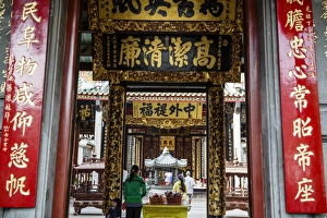 Nghia An Hoi Quan Pagoda in Cholon (Chinatown), Ho Chi Minh City (Saigon), Vietnam, Indochina, Southeast Asia, Asia Nghia An Hoi Quan Pagoda in Cholon (Chinatown), Ho Chi Minh City (Saigon), Vietnam, Indochina, Southeast Asia, Asia