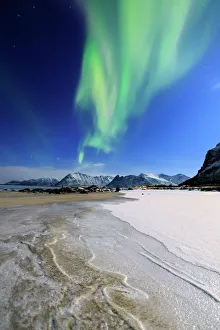 Northern Lights (aurora borealis) on Gymsoyan sky, Gimsoy, Lofoten Islands, Arctic Northern Lights (aurora borealis) on Gymsoyan sky, Gimsoy, Lofoten Islands, Arctic