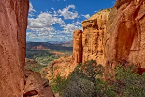 Images Dated 17th April 2019: Northwest view of Sedona from within the saddle on Cathedral Rock, Sedona, Arizona