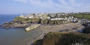 Panoramic photo of old harbour in Port Isaac in spring sunshine, Cornwall, England Panoramic photo of old harbour in Port Isaac in spring sunshine, Cornwall, England