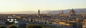 Images Dated 8th October 2011: Panoramic view of Ponte Vecchio, River Arno, Palazzo Vecchio and Duomo from Piazzale Michelangelo