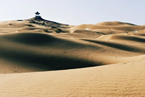A pavilion at Tengger desert sand dunes in Shapotou near Zhongwei, Ningxia Province A pavilion at Tengger desert sand dunes in Shapotou near Zhongwei, Ningxia Province