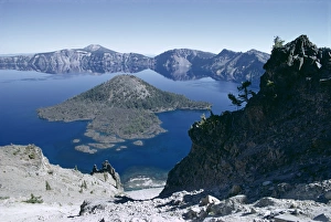 US Natural Landscapes Prints: Perfect example of strato-volcano