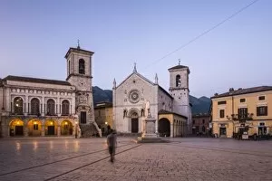 Images Dated 22nd June 2016: Piazza San Benedetto, Norcia, Umbria, Italy, Europe
