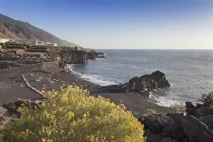 Images Dated 30th December 2015: Playa de Charco Verde, Puerto Naos, La Palma, Canary Islands, Spain, Europe