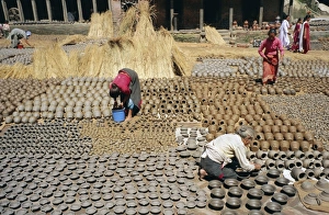 Images Dated 6th August 2008: Bhaktapur Potters Quarter Print