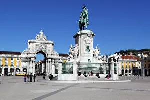 Praca do Comercio with equestrian statue of Dom Jose and Arco da Rua Augusta, Baixa, Lisbon, Portugal, Europe Praca do Comercio with equestrian statue of Dom Jose and Arco da Rua Augusta, Baixa, Lisbon, Portugal, Europe