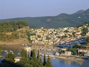European Countryside Scenery Prints: Praga, Greece