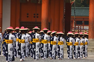 Procession of traditional costume entering Heian Shrine Procession of traditional costume entering Heian Shrine