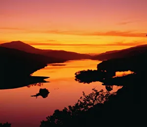 Western European Travel Destinations Prints: Queens view at sunset