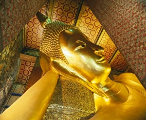 Reclining Golden Buddha in Wat Pho temple (Wat Phra Chetuphon), Bangkok, Thailand Reclining Golden Buddha in Wat Pho temple (Wat Phra Chetuphon), Bangkok, Thailand