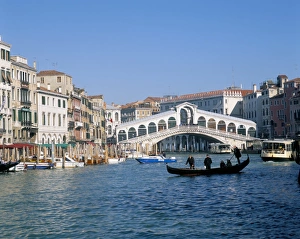Prints of Rialto Bridge, Venice, UNESCO World Heritage Site, Veneto, Italy, Europe Rialto Bridge, Venice Prints: Rialto Bridge Print, Venice Italy