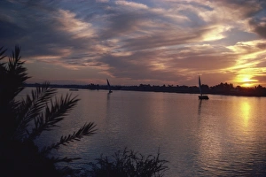 River Nile at Luxor, Egypt, North Africa, Africa River Nile at Luxor, Egypt, North Africa, Africa