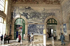 Sao Bento railway station decorated with azulejos, Porto, Portugal, Europe Sao Bento railway station decorated with azulejos, Porto, Portugal, Europe