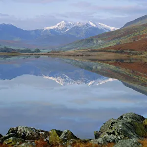 The Snowdon range from Capel Curig across Llynnau Mymbr (Llyn Mymbyr) The Snowdon range from Capel Curig across Llynnau Mymbr (Llyn Mymbyr)