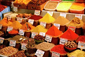 Spice shop at the Spice Bazaar, Istanbul, Turkey, Europe Spice shop at the Spice Bazaar, Istanbul, Turkey, Europe