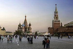 Prints of St. Basils Cathedral and the Kremlin in Red Square, UNESCO World Heritage Site, Moscow, Russia, Europe Heritage Site Prints: Moscow's Red Square Print: St. Basil's Cathedral and the Kremlin