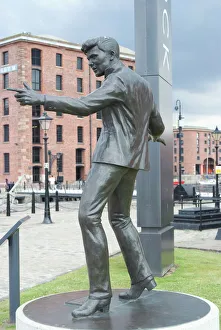 Statue by Tom Murphy of singer songwriter Billy Fury, near Albert Dock Statue by Tom Murphy of singer songwriter Billy Fury, near Albert Dock