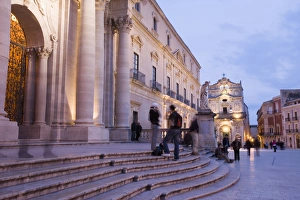 Piazza Duomo Sicily Prints: Steps of the cathedral in the evening