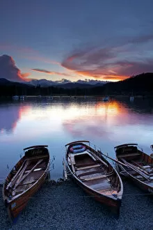Ambleside Collection: Sunset, Ambleside, Lake Windermere, Lake District National Park, Cumbria, England, United Kingdom