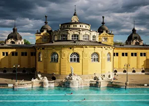 Szechenyi Thermal Baths, Budapest, Hungary, Europe Szechenyi Thermal Baths, Budapest, Hungary, Europe