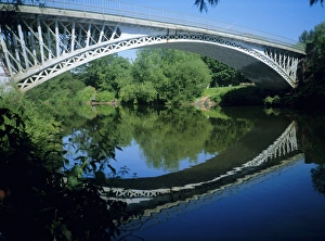 Thomas Telfords Bridge built in 1826 over the River Severn, Holt Fleet Thomas Telfords Bridge built in 1826 over the River Severn, Holt Fleet
