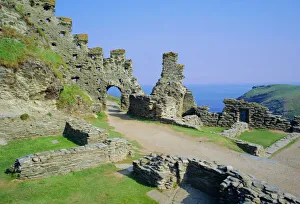 Tintagel Castle, associated with King Arthur in legend, Cornwall, England Tintagel Castle, associated with King Arthur in legend, Cornwall, England