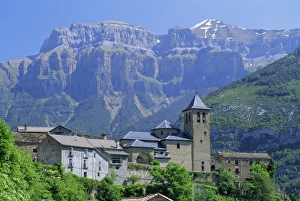 Torla, village perched on hilltop beneath Mondarruego Torla, village perched on hilltop beneath Mondarruego