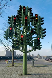 Traffic lights, Canary Wharf, Docklands, London E14, England, United Kingdom, Europe Traffic lights, Canary Wharf, Docklands, London E14, England, United Kingdom, Europe