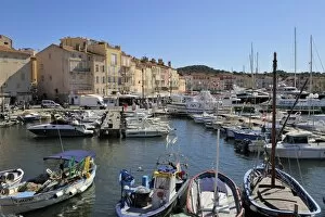 Images Dated 8th October 2011: Vieux Port harbour, St. Tropez, Var, Provence, Cote d Azur, France