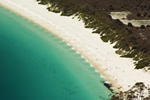 Wave patterns on the White Sand Beach of Wineglass Bay, Freycinet National Park Wave patterns on the White Sand Beach of Wineglass Bay, Freycinet National Park