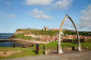 Images Dated 14th June 2012: The Whalebone Arch at Whitby, North Yorkshire, Yorkshire, England, United Kingdom, Europe