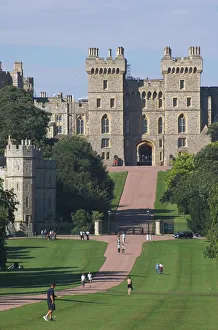 Prints of Windsor Castle, Berkshire, England, United Kingdom, Europe Berkshire Prints: Windsor Castle Print - A Photographic Image of the Berkshire Landmark