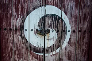 Yin and yang sign on a door, fortress of Suwon, UNESCO World Heritage Site, South Korea, Asia Yin and yang sign on a door, fortress of Suwon, UNESCO World Heritage Site, South Korea, Asia
