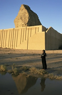 Iraqi Historical Landmarks Prints: The ziggurat