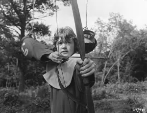 Children's Film Foundation Collection: Keith Chegwin in Matt McCarthys Robin Hood Junior (1975)