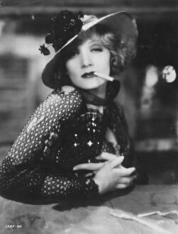 Smoke Collection: Marlene Dietrich in Josef von Sternbergs Blonde Venus (1932)